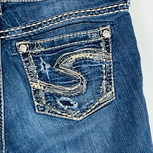 Silver Suki‎ 17" Heavy Distressed Destroyed Boot Cut Denim Jeans Womens 28 x 31 - Picture 12 of 15